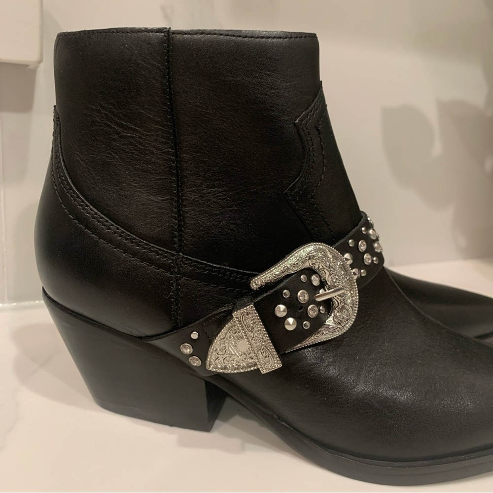Guess Hermina Black Leather Moto Studded Western Ankle Boots Bootie 6.5 Cowboy - Picture 6 of 12